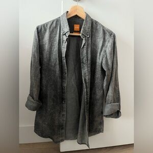 Hugo Boss Men's Gray Washed Denim Shirt